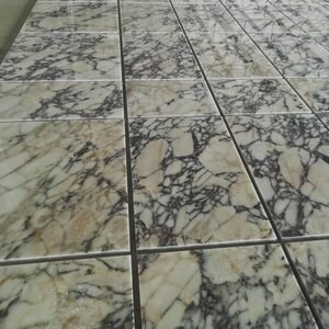 Arabescato Violet polerowany marmur 60 x 30 x 2 cm (półprzezroczysty)