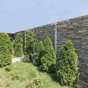 Slate Kavala 3D Strips | Kamień dekoracyjny do okładzin pionowych, zewnętrznych i wewnętrznych (10-12/paleta)