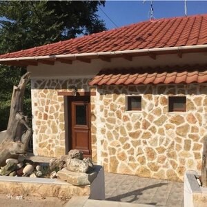 Limestone Polygonal Rock Face - Rustic Yellow | Vertical Placari, Outdoor-Indoor (20mp/paleta)