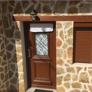 Limestone Polygonal Rock Face - Rustic Yellow | Vertical Placari, Outdoor-Indoor (20mp/paleta)