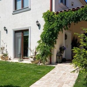 Trawertyn Classic Cross Cut Brushed and Chiselled, 30.5 x 15.25 x 3 cm