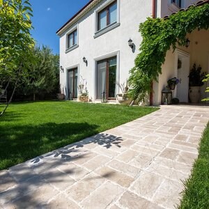 Trawertyn Classic Cross Cut Brushed and Chiselled, 30.5 x 15.25 x 3 cm