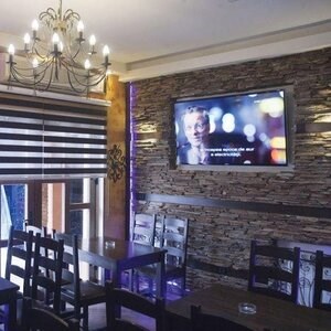 Paski 3D Slate Rusty Brown | Kamień dekoracyjny do okładzin pionowych, zewnętrznych i wewnętrznych (10-12/paleta)