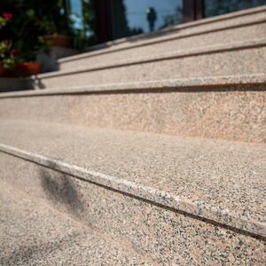 Granit Santa Rossa Fiamat 1,8 cm - Blaty, stopnie, glazury i elementy na zamówienie