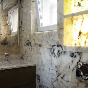Arabescato Violet polerowany marmur 60 x 30 x 2 cm (półprzezroczysty)