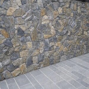 Poligonalny marmur Rock Face Akron