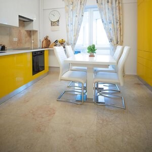 Polerowany marmur Rosalina, 60 x 60 x 2 cm