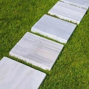 Japanese Marble Step Kavala Cross Antichizata, 40 x 40 x 4,5 cm