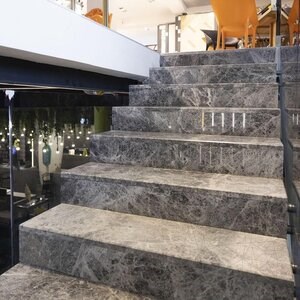 Kawałki specjalne Tundra Grey Polished Marble, 3 cm