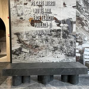 Marmurowa ławka ogrodowa PureMess Ceppo, 180 x 50 x 44 cm