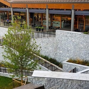 Marmur poligonalny Rock Face Dias