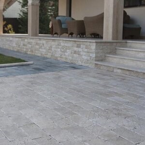 Trawertyn Classic Cross Cut Brushed and Chiselled, 30.5 x 15.25 x 3 cm
