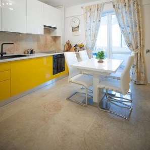 Polerowany marmur Rosalina, 60 x 60 x 2 cm