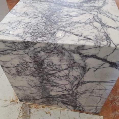 Elementy specjalne Calacatta Lilac Polished Marble, 2 cm