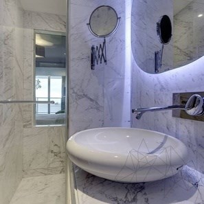 Special Pieces Calacatta Lucina Polished Marble, 3 cm - Special Projects