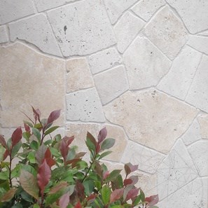 Klasyczny trawertyn Crazy Paving (9-10 sztuk/m²)