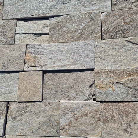 Slate Sahara Natur, 10cm x LL x 1.3cm | Kamień dekoracyjny - Płytki pionowe, na zewnątrz i do wewnątrz (25 mkw/paleta)