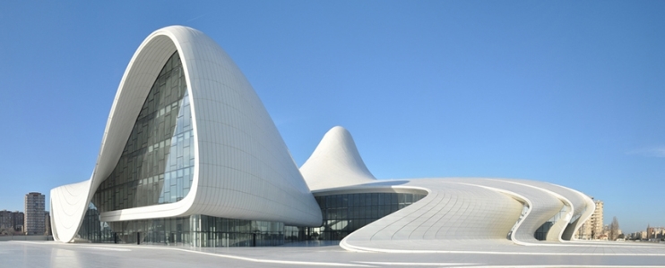 ZAHA HADID – „Królowa krzywej”