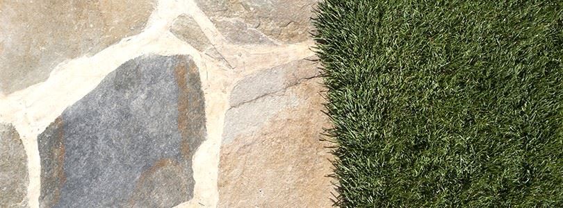 Projekty dekoracji zewnętrznych z Sikis Polygonal Slate: baza domowa i alejki