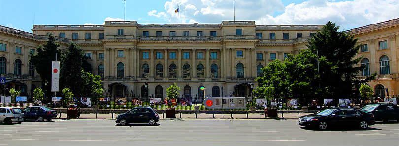 Odkryj wyjątkową historię i architekturę Pałacu Królewskiego w Bukareszcie